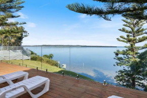 Waterfront with Garden Lake Views Toukley